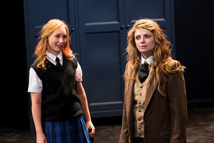 Picnic at Hanging Rock (2016)