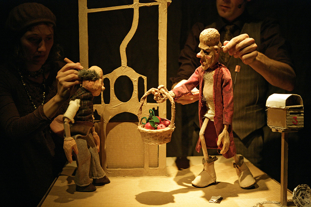 Production still for "Apples and Ladders". L-R: Sarah Kriegler, Jacob Williams. Photographer: Jeff Busby